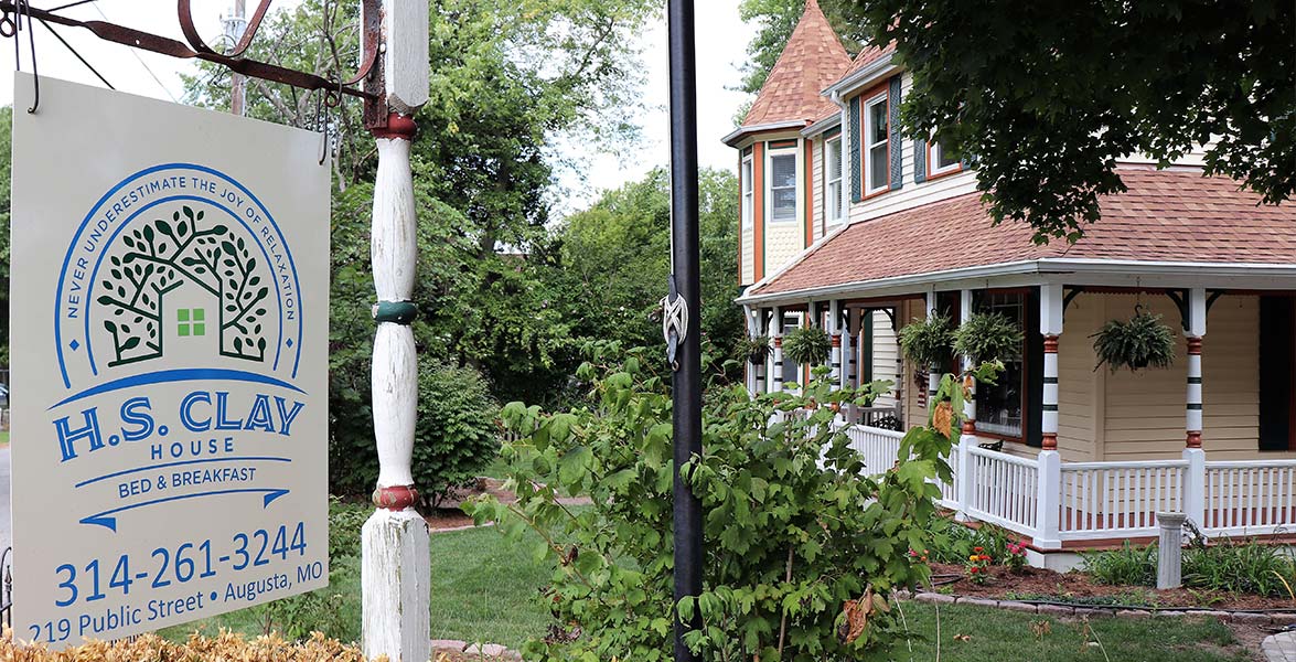 HS Clay House Bed & Breakfast Augusta Missouri